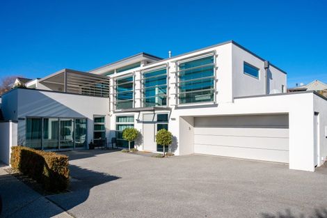 Photo of property in 15 Faulks Terrace, Wanaka, 9305