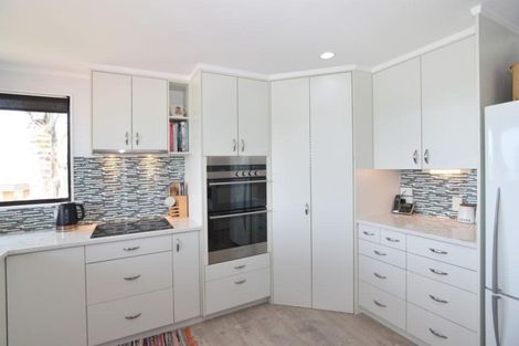 Photo of property in 3 Pine Grove, Tairua, 3508