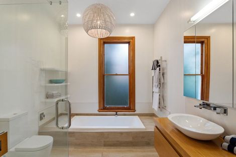 Photo of property in 42 Hawkesbury Avenue, St Albans, Christchurch, 8014