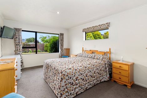 Photo of property in 12 Vanderbilt Place, Halswell, Christchurch, 8025