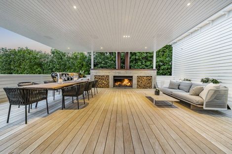 Photo of property in 215 Jervois Road, Herne Bay, Auckland, 1011