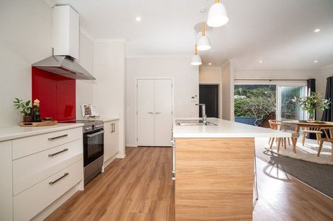 Photo of property in 13a Huia Street, Tawa, Wellington, 5028