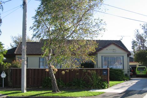 Photo of property in 11 Avery Grove, Boulcott, Lower Hutt, 5011