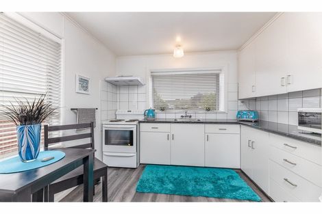 Photo of property in 2/299 Linwood Avenue, Linwood, Christchurch, 8062