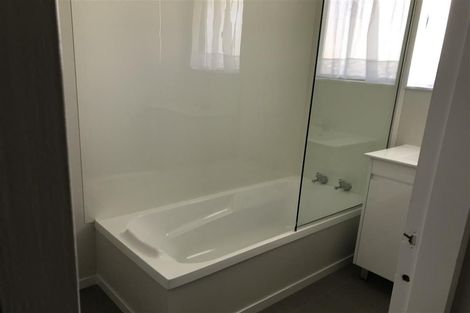 Photo of property in 1/57 Redcrest Avenue, Red Hill, Papakura, 2110