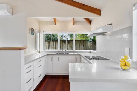 Photo of property in 2/25 College Road, Northcote, Auckland, 0627