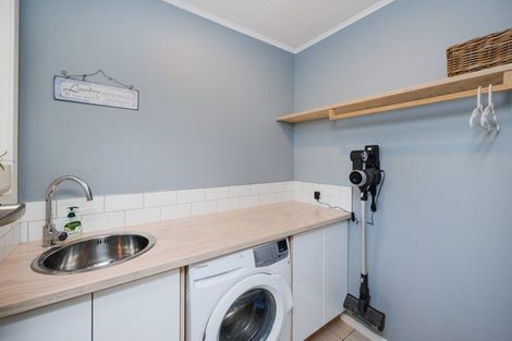 Photo of property in 64 Long Melford Road, Awapuni, Palmerston North, 4412