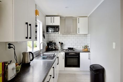 Photo of property in 6 Wiriana Place, Stanmore Bay, Whangaparaoa, 0932