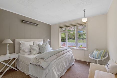 Photo of property in 55 Wakefield Avenue, Sumner, Christchurch, 8081