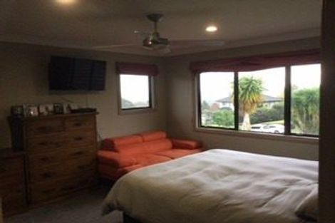 Photo of property in 11 Hillford Place, Welcome Bay, Tauranga, 3175