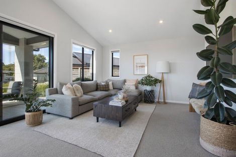 Photo of property in 2 Kingson Court, Omokoroa, 3114