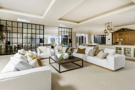 Photo of property in 33 Cheltenham Road, Devonport, Auckland, 0624