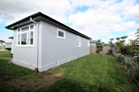 Photo of property in 14 Atkinson Street, Woodville, 4920