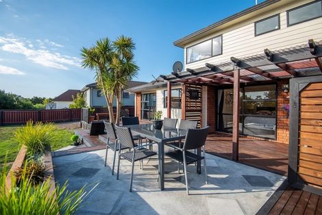 Photo of property in 36 Wairere Road, The Gardens, Auckland, 2105