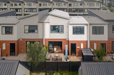 Photo of property in 15 Moki Place, Long Bay, Auckland, 0630