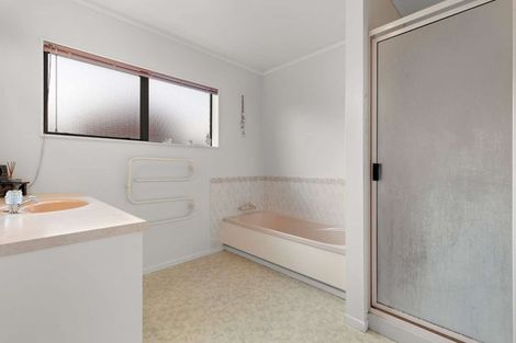 Photo of property in 35 Carter Drive, Pomare, Rotorua, 3015