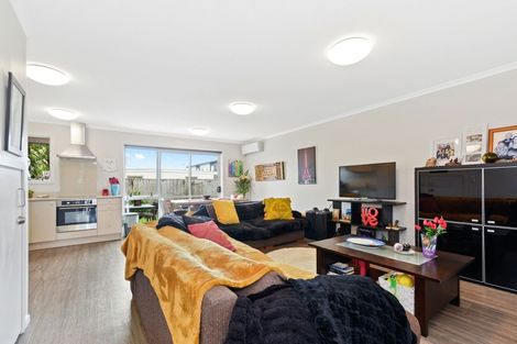 Photo of property in 37 Chiefs Court, Hamilton East, Hamilton, 3216