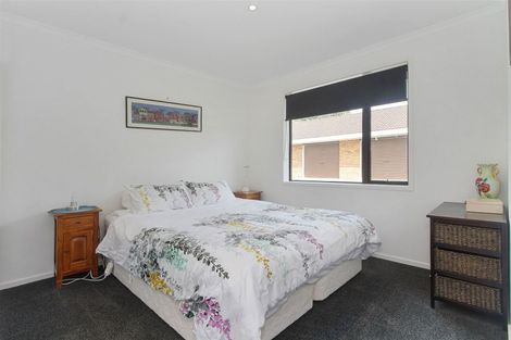 Photo of property in 3 Seaway Road, Clarks Beach, 2122