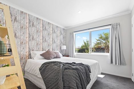 Photo of property in 44 Aquila Crescent, Rototuna North, Hamilton, 3210