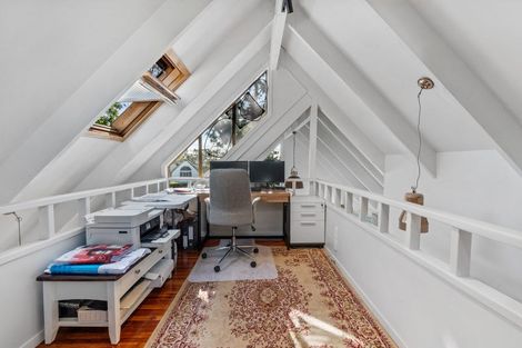 Photo of property in 1/82 Knights Road, Rothesay Bay, Auckland, 0630