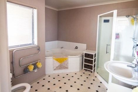 Photo of property in 15 Palomino Place, Papamoa Beach, Papamoa, 3118