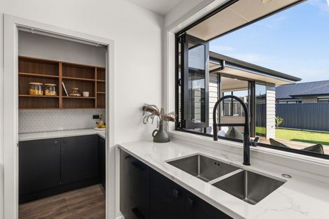 Photo of property in 10 Meech Way, Frimley, Hastings, 4120