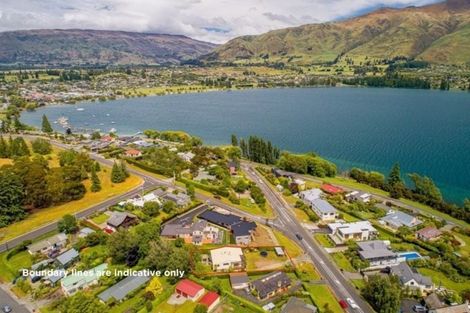 Photo of property in 27 Beacon Point Road, Wanaka, 9305