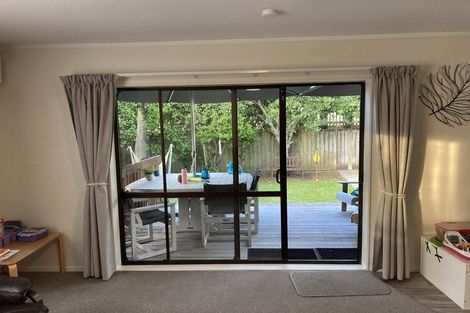 Photo of property in 4/50 Wellington Street, Howick, Auckland, 2014