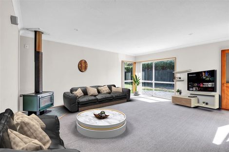 Photo of property in 9 Elmtree Close, Parklands, Christchurch, 8083