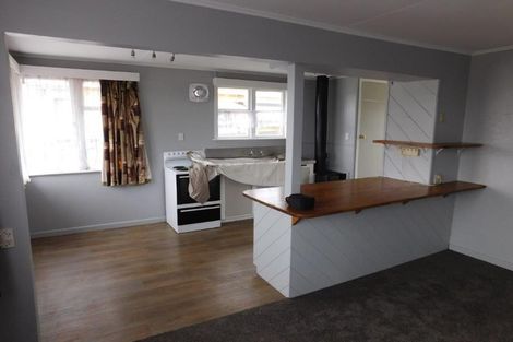 Photo of property in 6 Knight Place, Pomare, Rotorua, 3015