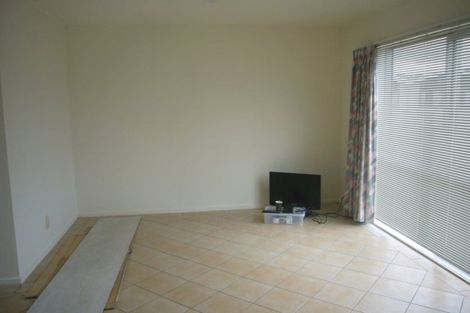 Photo of property in 1/15 Andersons Road, Oteha, Auckland, 0632