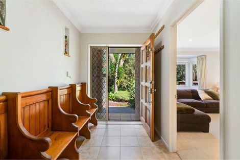 Photo of property in 6 Chenery Road, Red Beach, 0932