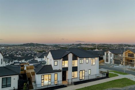 Photo of property in 19 Aklander Rise, Flat Bush, Auckland, 2019