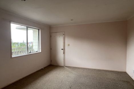 Photo of property in 16a Normanton Street, Glenfield, Auckland, 0629