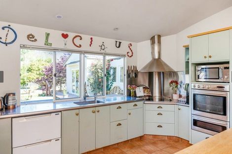 Photo of property in 75 Makora Road, Otaihanga, Paraparaumu, 5036