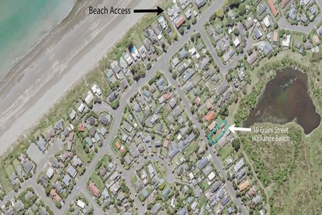 Photo of property in 19 Eruini Street, Waikanae Beach, Waikanae, 5036