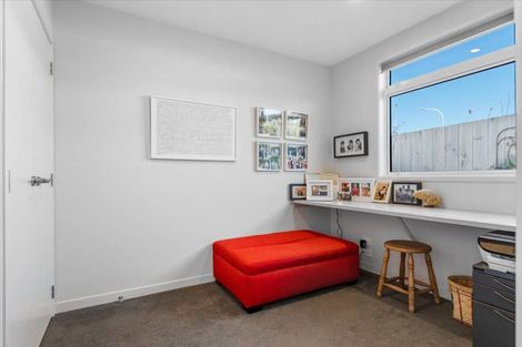 Photo of property in 2 Laing Place, Otumoetai, Tauranga, 3110