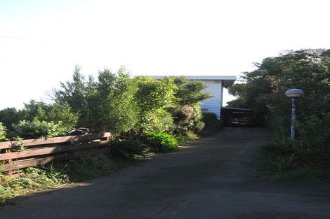 Photo of property in 13 The Track, Plimmerton, Porirua, 5026