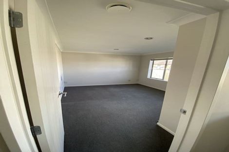 Photo of property in 12 Muirlea Drive, Flat Bush, Auckland, 2016