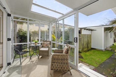 Photo of property in 5 Lydford Place, Spotswood, New Plymouth, 4310