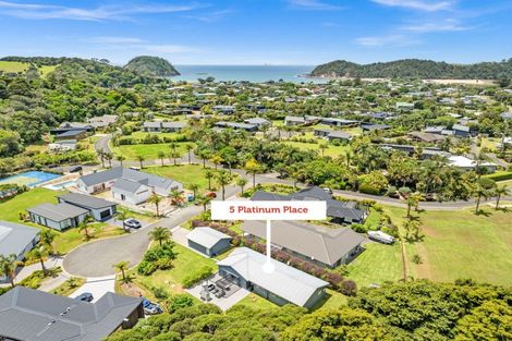 Photo of property in 5 Platinum Place, Matapouri, Whangarei, 0173