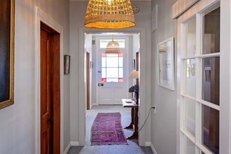 Photo of property in 8 Goldsmith Terrace, Hospital Hill, Napier, 4110