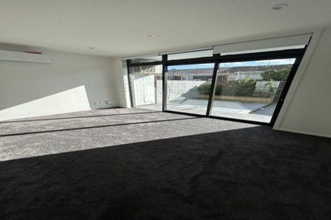 Photo of property in 2/764 Beach Road, Browns Bay, Auckland, 0630