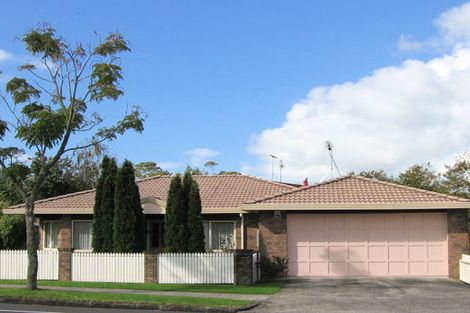 Photo of property in 1/110 Prince Regent Drive, Half Moon Bay, Auckland, 2012