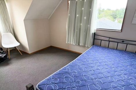 Photo of property in 1/23 Sungrove Rise, Sunnyvale, Auckland, 0612