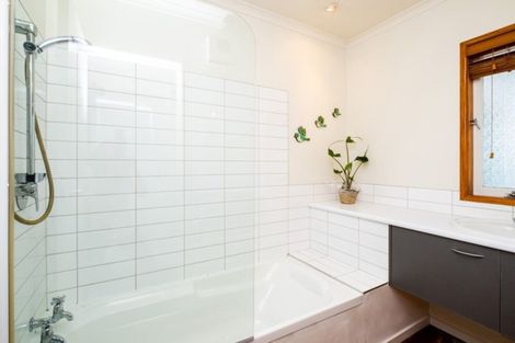 Photo of property in 41 Breadalbane Road, Havelock North, 4130