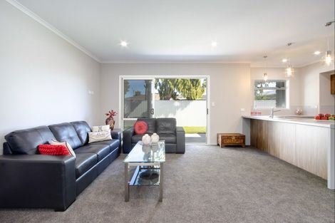 Photo of property in 28a Clarence Cox Crescent, Pirimai, Napier, 4112