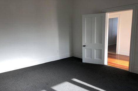 Photo of property in 152 Featherston Street, Palmerston North, 4410