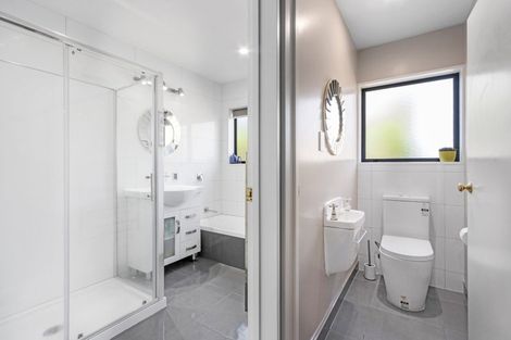 Photo of property in 29 Greystoke Lane, Avonhead, Christchurch, 8042