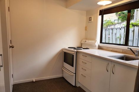 Photo of property in 50 Sungrove Rise, Sunnyvale, Auckland, 0612